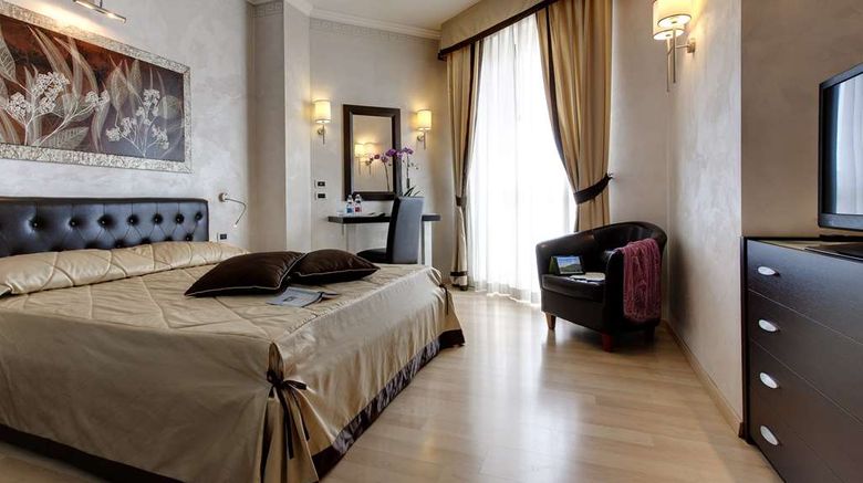 <b>Panoramic Plaza Hotel Room</b>. Images powered by <a href="https://iceportal.shijigroup.com/" title="IcePortal" target="_blank">IcePortal</a>.