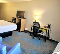Days Inn by Wyndham Rolla Room