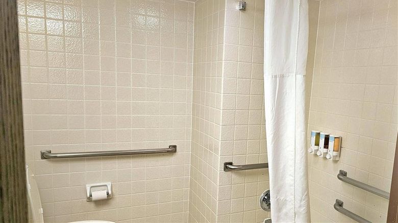 <b>Days Inn by Wyndham Rolla Room</b>. Images powered by <a href="https://iceportal.shijigroup.com/" title="IcePortal" target="_blank">IcePortal</a>.