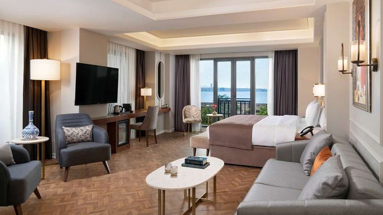<b>Royan Hotel Hagia Sophia, Radisson Indiv Suite</b>. Images powered by <a href="https://iceportal.shijigroup.com/" title="IcePortal" target="_blank">IcePortal</a>.