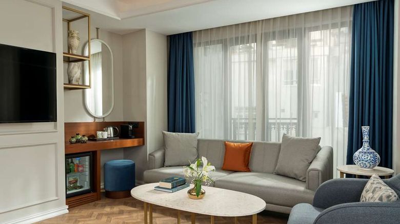 <b>Royan Hotel Hagia Sophia, Radisson Indiv Suite</b>. Images powered by <a href="https://iceportal.shijigroup.com/" title="IcePortal" target="_blank">IcePortal</a>.