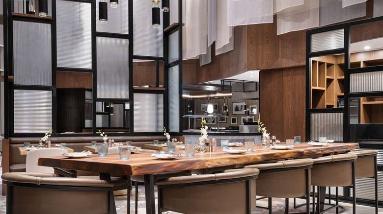 <b>Hilton Riyadh Olaya Restaurant</b>. Images powered by <a href="https://iceportal.shijigroup.com/" title="IcePortal" target="_blank">IcePortal</a>.