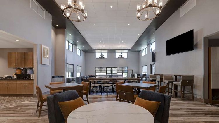 Homewood Suites Oak Creek Milwaukee Lobby
