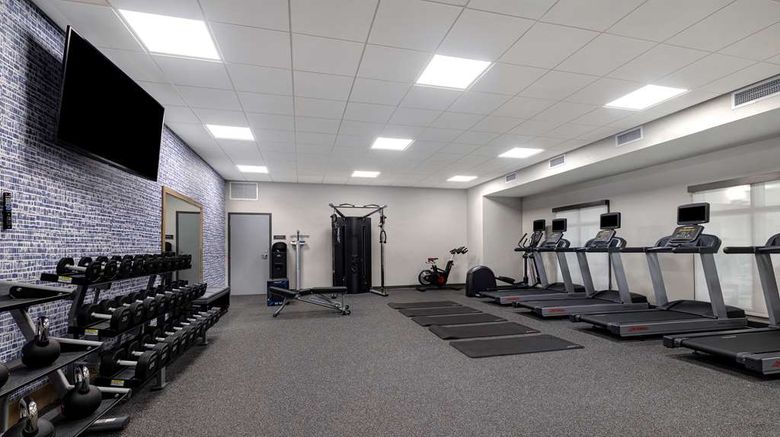 <b>Homewood Suites Oak Creek Milwaukee Health</b>. Images powered by <a href="https://iceportal.shijigroup.com/" title="IcePortal" target="_blank">IcePortal</a>.