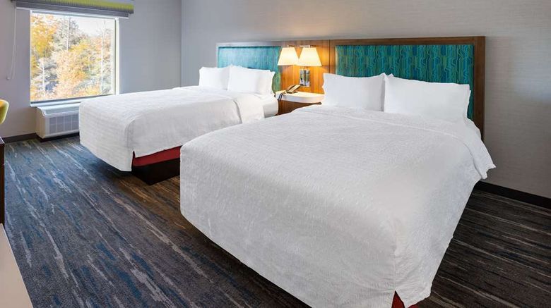 <b>Hampton Inn Monticello Room</b>. Images powered by <a href="https://iceportal.shijigroup.com/" title="IcePortal" target="_blank">IcePortal</a>.