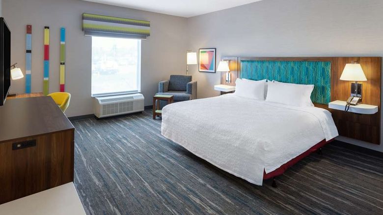<b>Hampton Inn Monticello Room</b>. Images powered by <a href="https://iceportal.shijigroup.com/" title="IcePortal" target="_blank">IcePortal</a>.