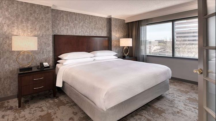 Embassy Suites by Hilton Bethesda Room