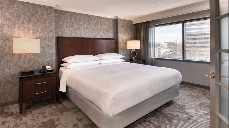 <b>Embassy Suites by Hilton Bethesda Room</b>. Images powered by <a href="https://iceportal.shijigroup.com/" title="IcePortal" target="_blank">IcePortal</a>.