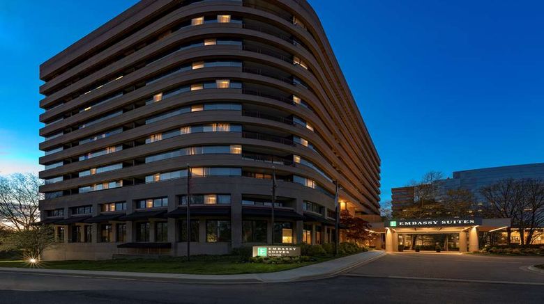 <b>Embassy Suites by Hilton Bethesda Exterior</b>. Images powered by <a href="https://iceportal.shijigroup.com/" title="IcePortal" target="_blank">IcePortal</a>.