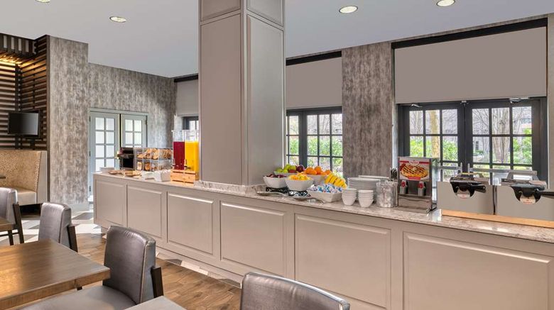 <b>Embassy Suites by Hilton Bethesda Restaurant</b>. Images powered by <a href="https://iceportal.shijigroup.com/" title="IcePortal" target="_blank">IcePortal</a>.