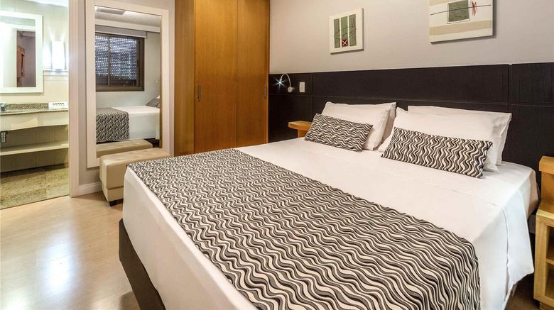 <b>Manhattan Porto Alegre by Mercure Room</b>. Images powered by <a href="https://iceportal.shijigroup.com/" title="IcePortal" target="_blank">IcePortal</a>.