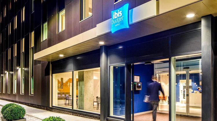 Ibis Budget Manchester Airport Exterior