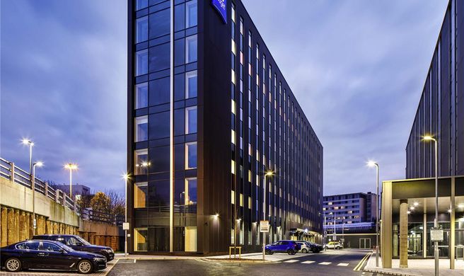 Ibis Budget Manchester Airport Exterior