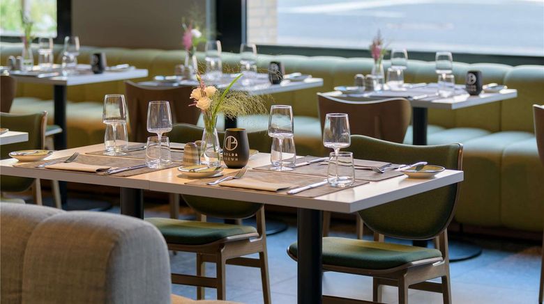 <b>Novotel Muenster City Restaurant</b>. Images powered by <a href="https://iceportal.shijigroup.com/" title="IcePortal" target="_blank">IcePortal</a>.