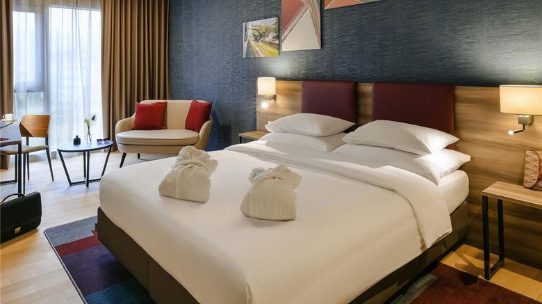 <b>Mercure Geneva Airport Room</b>. Images powered by <a href="https://iceportal.shijigroup.com/" title="IcePortal" target="_blank">IcePortal</a>.