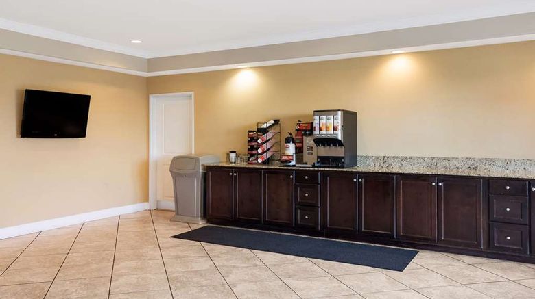 <b>Suburban Studios Berwick - Morgan City Restaurant</b>. Images powered by <a href="https://iceportal.shijigroup.com/" title="IcePortal" target="_blank">IcePortal</a>.