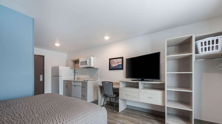 WoodSpring Suites Charlotte Speedway Room