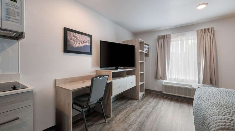 WoodSpring Suites Charlotte Speedway Room