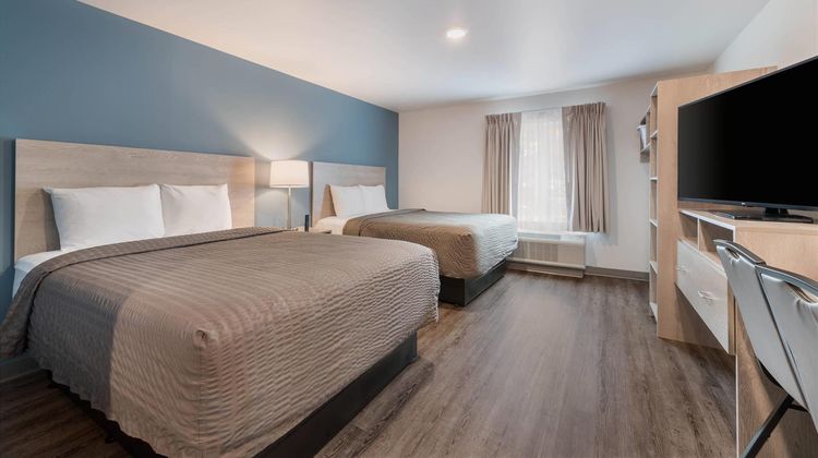 WoodSpring Suites Charlotte Speedway Room