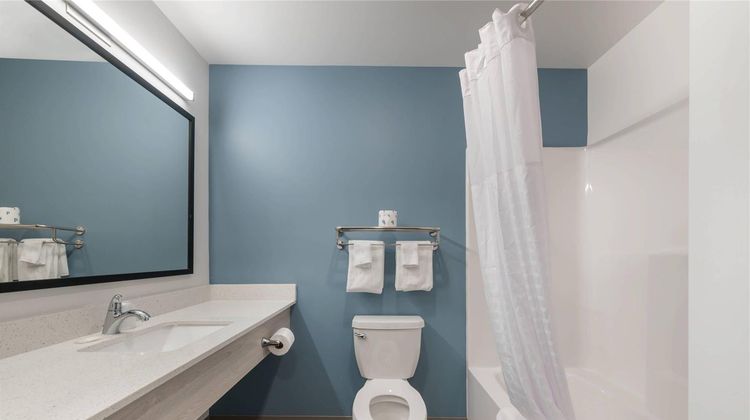 WoodSpring Suites Charlotte Speedway Room