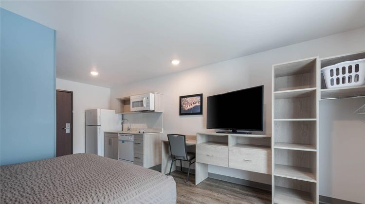WoodSpring Suites Charlotte Speedway Room