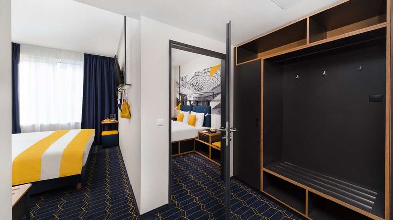 <b>D8 Hotel Budapest Room</b>. Images powered by <a href="https://iceportal.shijigroup.com/" title="IcePortal" target="_blank">IcePortal</a>.
