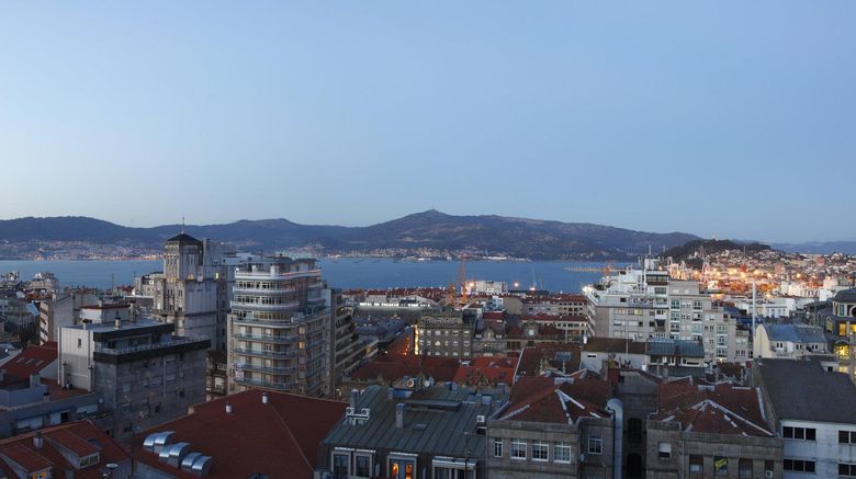 <b>Silken Axis Vigo Hotel Room</b>. Images powered by <a href="https://iceportal.shijigroup.com/" title="IcePortal" target="_blank">IcePortal</a>.