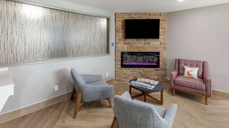Comfort Inn Mount Pleasant-Racine Lobby
