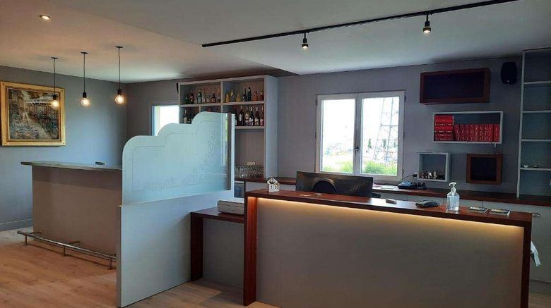<b>Hotel Newport Villefranche d'Astarac Lobby</b>. Images powered by <a href="https://iceportal.shijigroup.com/" title="IcePortal" target="_blank">IcePortal</a>.