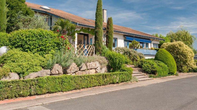 <b>Hotel Newport Villefranche d'Astarac Exterior</b>. Images powered by <a href="https://iceportal.shijigroup.com/" title="IcePortal" target="_blank">IcePortal</a>.