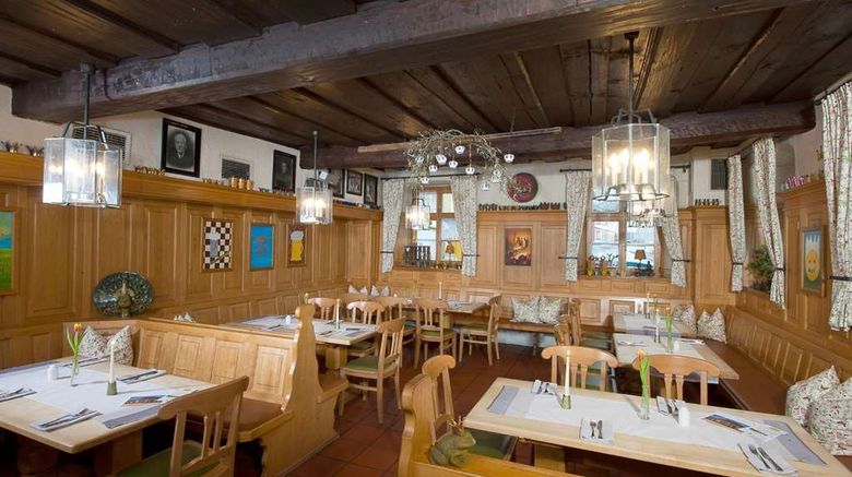 <b>Brauereigasthof Drei Kronen Restaurant</b>. Images powered by <a href="https://iceportal.shijigroup.com/" title="IcePortal" target="_blank">IcePortal</a>.