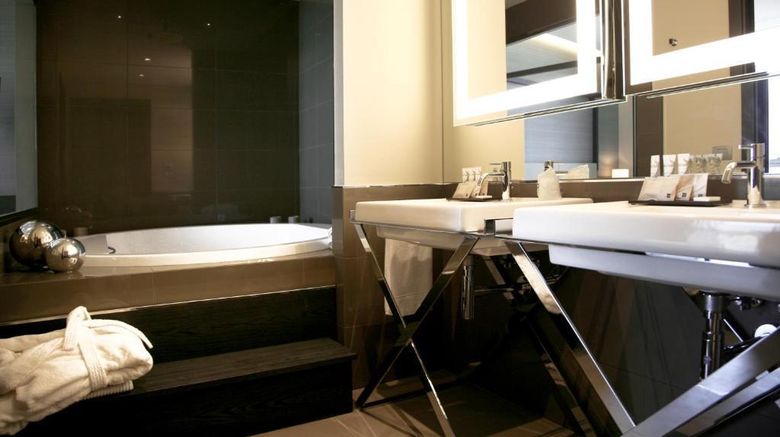 <b>Ego Hotel Ancona Suite</b>. Images powered by <a href="https://iceportal.shijigroup.com/" title="IcePortal" target="_blank">IcePortal</a>.