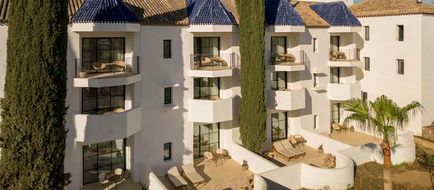La Zambra Hotel Exterior