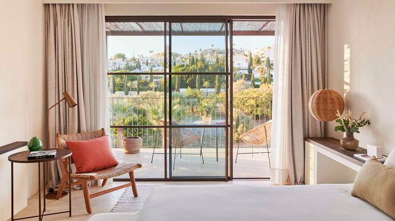 <b>La Zambra Hotel Suite</b>. Images powered by <a href="https://iceportal.shijigroup.com/" title="IcePortal" target="_blank">IcePortal</a>.