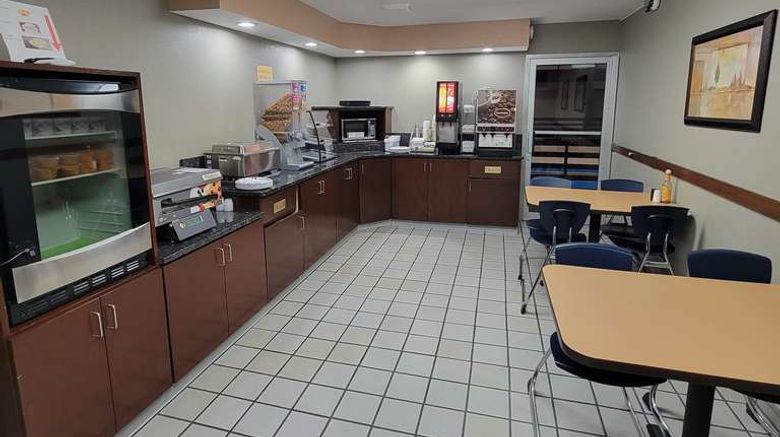 <b>SureStay Plus Hotel by BW Grand Island Restaurant</b>. Images powered by <a href="https://iceportal.shijigroup.com/" title="IcePortal" target="_blank">IcePortal</a>.