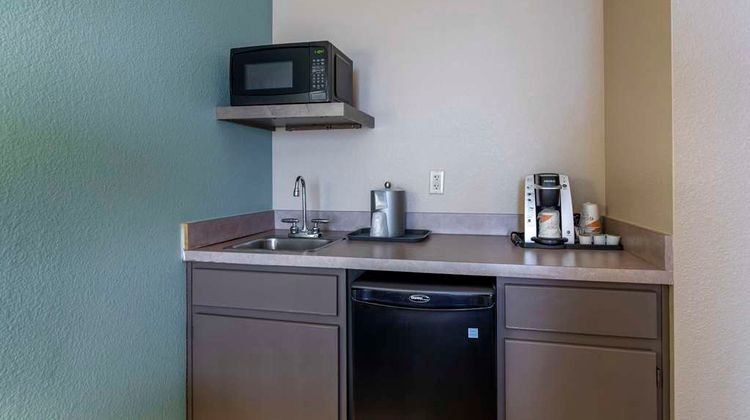 Comfort Inn & Suites Room