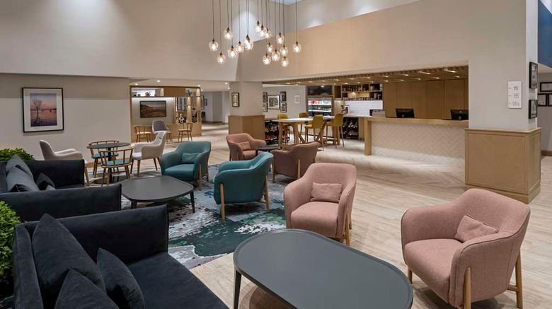 <b>Hilton Garden Inn Balikesir Lobby</b>. Images powered by <a href="https://iceportal.shijigroup.com/" title="IcePortal" target="_blank">IcePortal</a>.