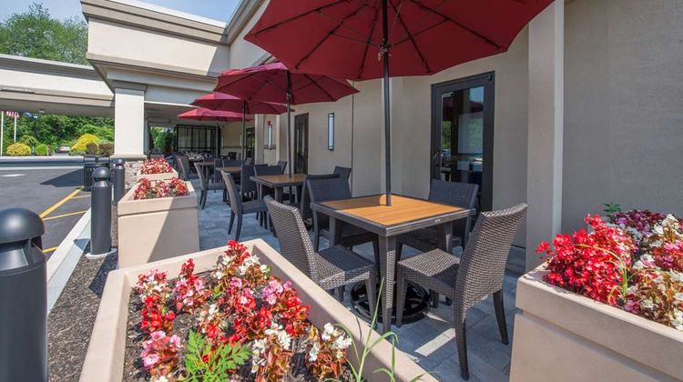 Hotel MTK Mt Kisco, Tapestry Coll Hilton Pool