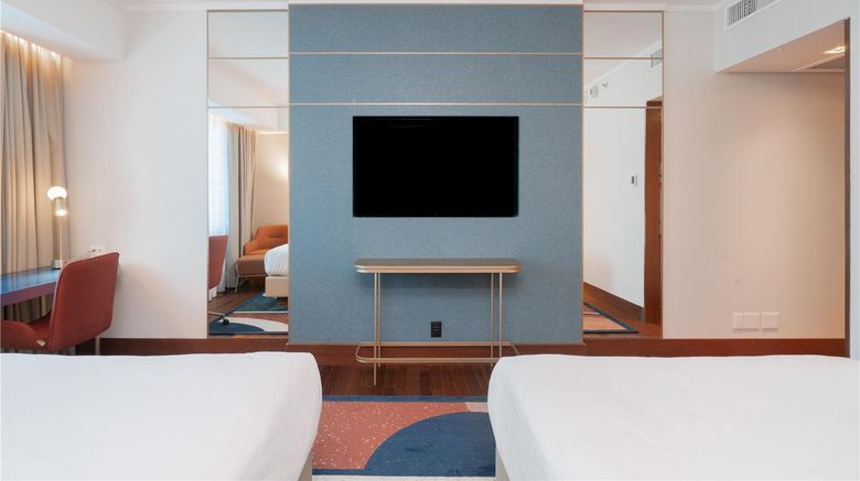 <b>Hilton Porto Alegre Other</b>. Images powered by <a href="https://iceportal.shijigroup.com/" title="IcePortal" target="_blank">IcePortal</a>.