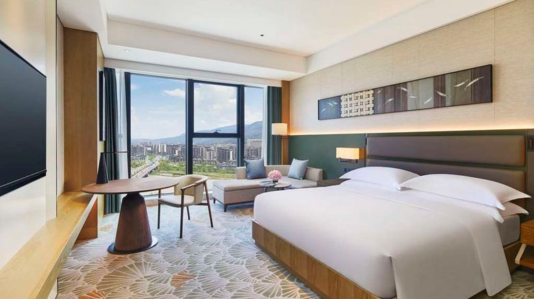 <b>DoubleTree by Hilton Yaan Room</b>. Images powered by <a href="https://iceportal.shijigroup.com/" title="IcePortal" target="_blank">IcePortal</a>.