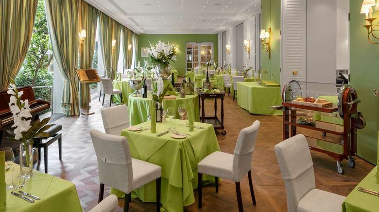 <b>Der Europaeische Hof-Hotel Europa Restaurant</b>. Images powered by <a href="https://iceportal.shijigroup.com/" title="IcePortal" target="_blank">IcePortal</a>.