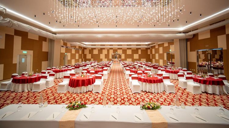The Leela Kovalam, A Raviz Hotel Restaurant