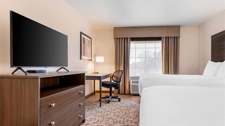 Comfort Inn & Suites Room