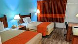 Howard Johnson by Wyndham Hannibal Room