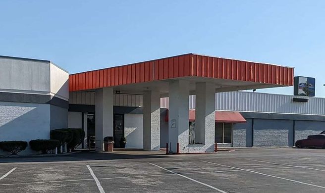 Howard Johnson by Wyndham Hannibal Exterior