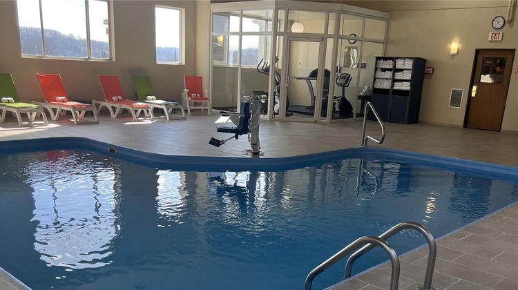 Wingate by Wyndham New Stanton Pool
