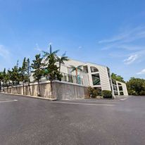 Super 8 by Wyndham Branson
