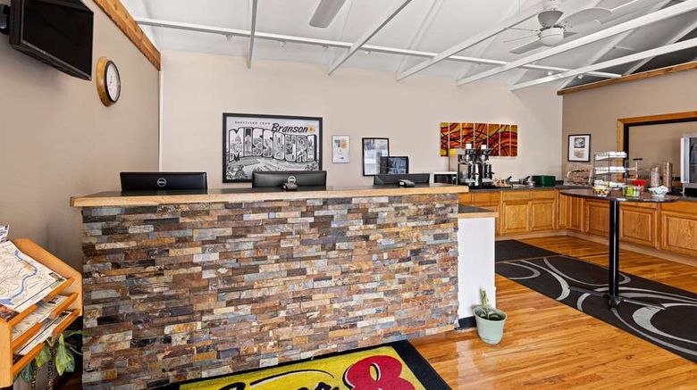 <b>Super 8 by Wyndham Branson Lobby</b>. Images powered by <a href="https://iceportal.shijigroup.com/" title="IcePortal" target="_blank">IcePortal</a>.