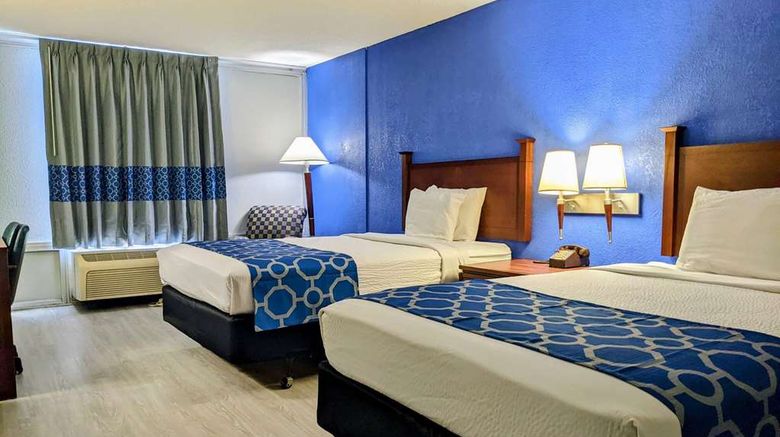 <b>Baymont by Wyndham Hannibal Room</b>. Images powered by <a href="https://iceportal.shijigroup.com/" title="IcePortal" target="_blank">IcePortal</a>.