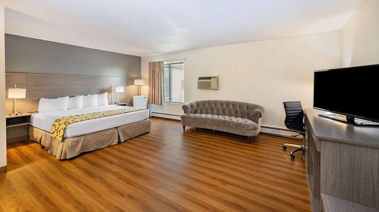 <b>Baymont by Wyndham Gillette Suite</b>. Images powered by <a href="https://iceportal.shijigroup.com/" title="IcePortal" target="_blank">IcePortal</a>.